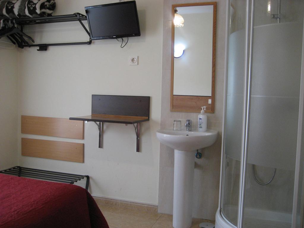 Hostal Huespedes Toledo Madryt Pokój zdjęcie