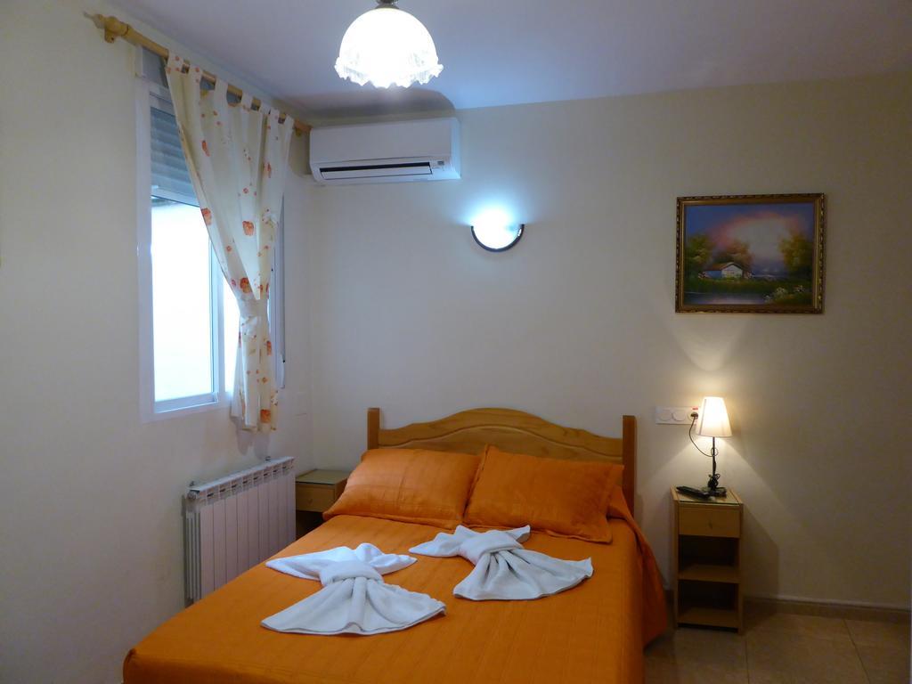 Hostal Huespedes Toledo Madryt Pokój zdjęcie