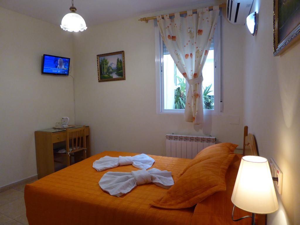 Hostal Huespedes Toledo Madryt Pokój zdjęcie