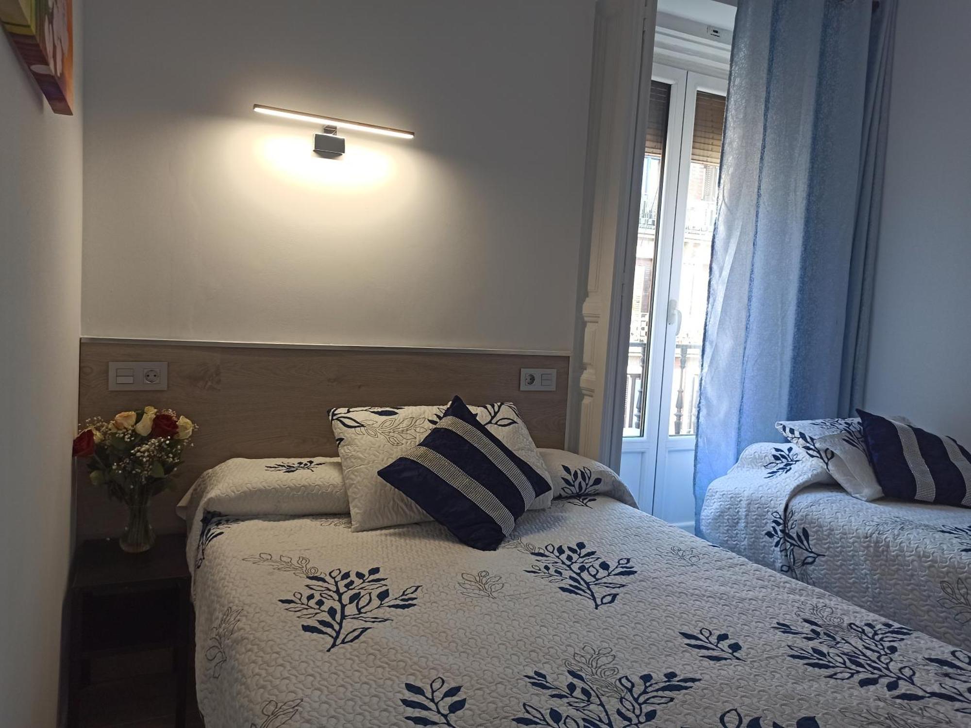 Hostal Huespedes Toledo Madryt Zewnętrze zdjęcie
