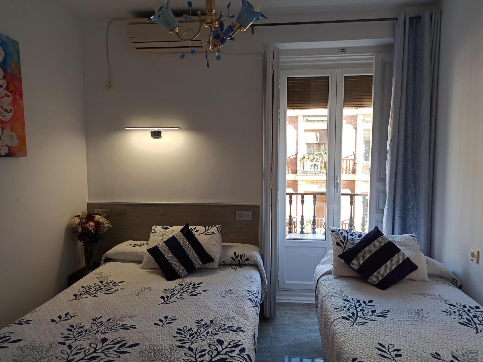 Hostal Huespedes Toledo Madryt Zewnętrze zdjęcie