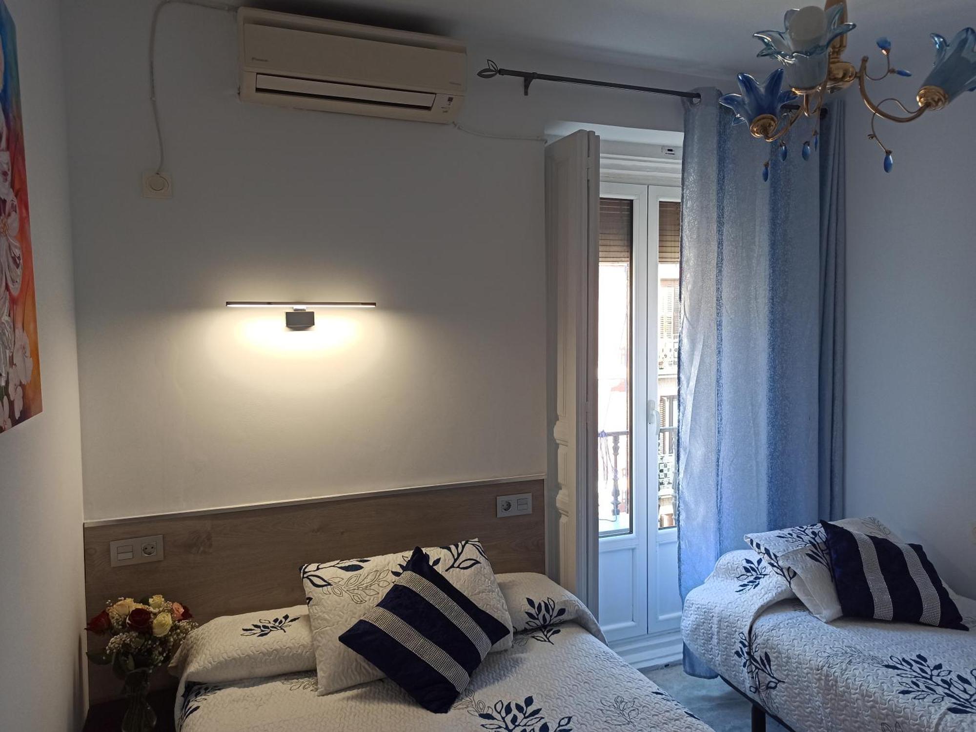 Hostal Huespedes Toledo Madryt Zewnętrze zdjęcie