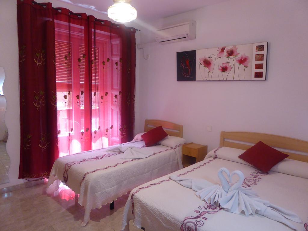 Hostal Huespedes Toledo Madryt Zewnętrze zdjęcie